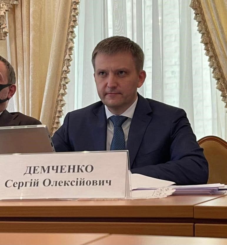 Миллионы судьям и слуга Коломойского: как выполняет обещания депутат Сергей Демченко 3