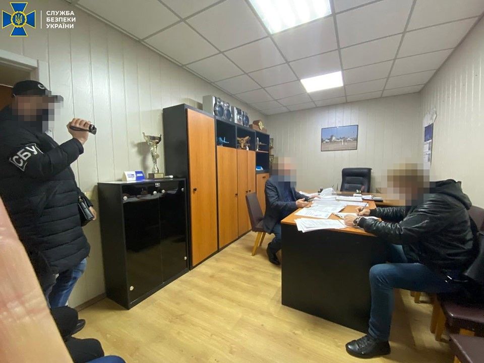 СБУ подозревает руководство аэропорта Кривой Рог в миллионных убытках, нанесенных государству