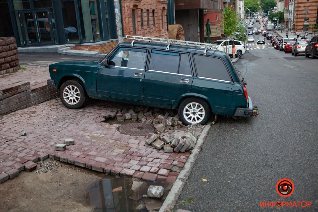 Горсовет поборется с потопами в центре Днепра за 21 млн грн: что сделают 4