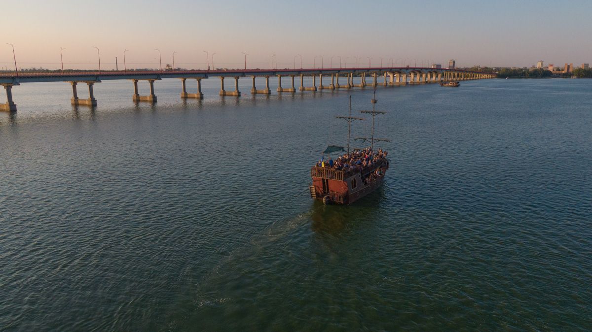 Потопы, новое метро, пляж у Паруса, дешевле проезд: что просили у Филатова за месяц 3