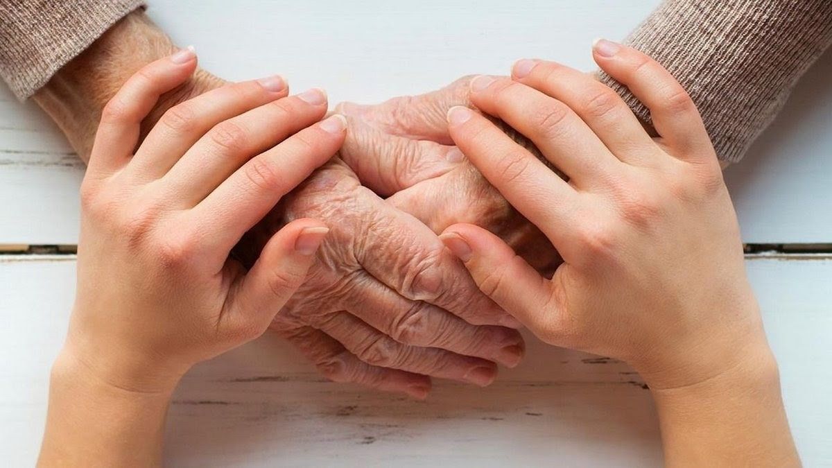 В Днепре горсовет хочет потратить 50 млн на паллиативную помощь: чего ждать