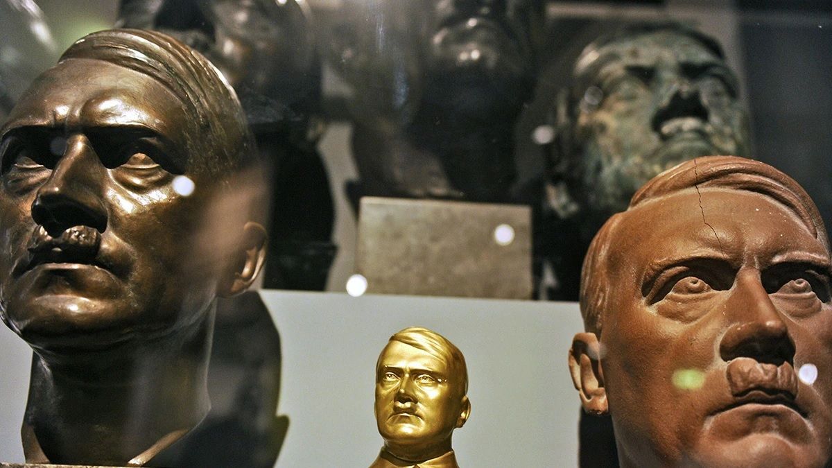 Гитлер и гора серебра: как суд в Одессе наказал неудачливого контрабандиста