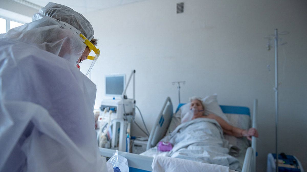 По мнению юриста, медицина должна оплачиваться из сверхдоходов олигархов