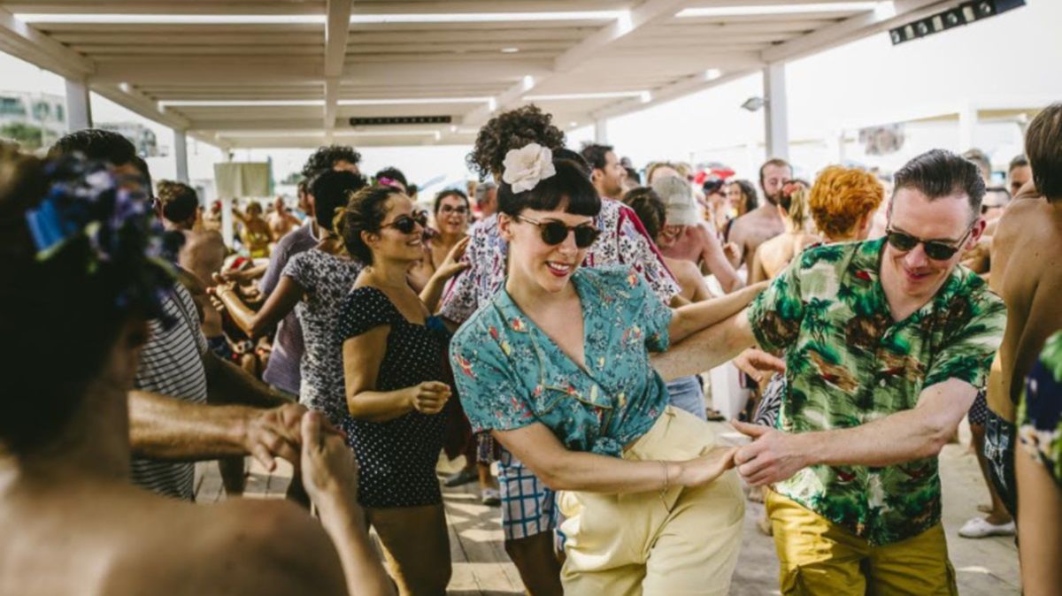 В Кривом Роге жителей будут учить «социальным танцам»: где и когда