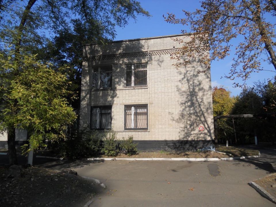 В Днепре на продажу выставили школу и садик: за сколько продают 3