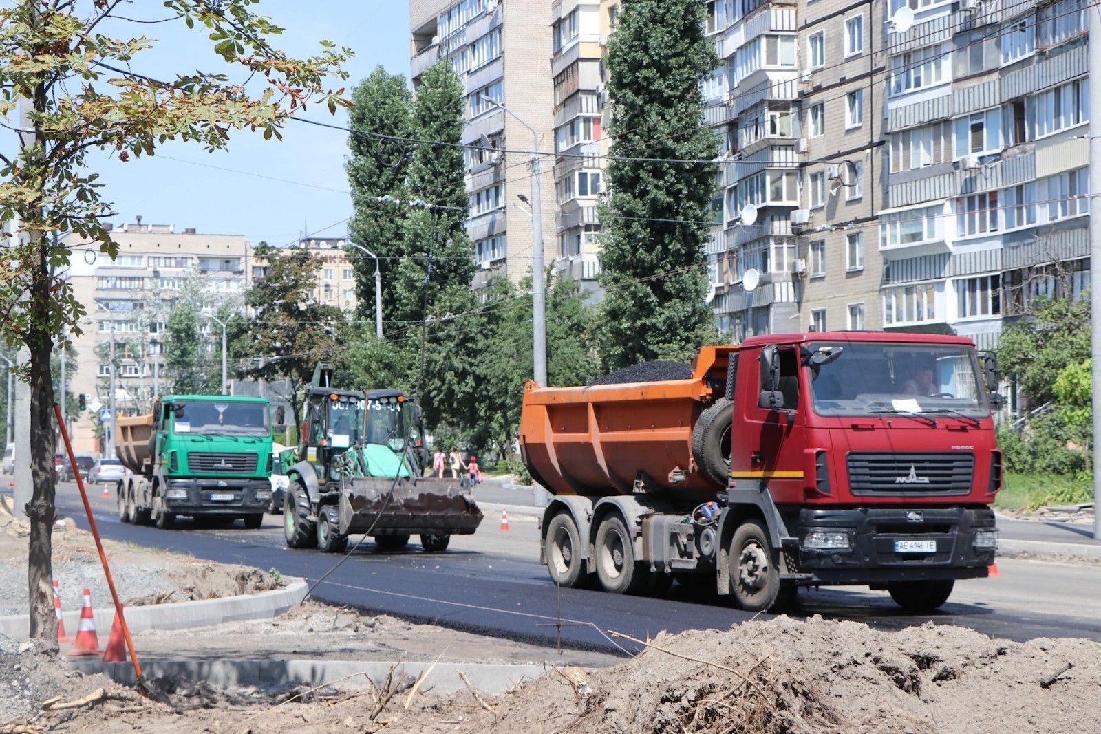 Новые дороги, освещение, разметка и островки безопасности: как в Днепре горсовет следит за безопасностью на дорогах 4
