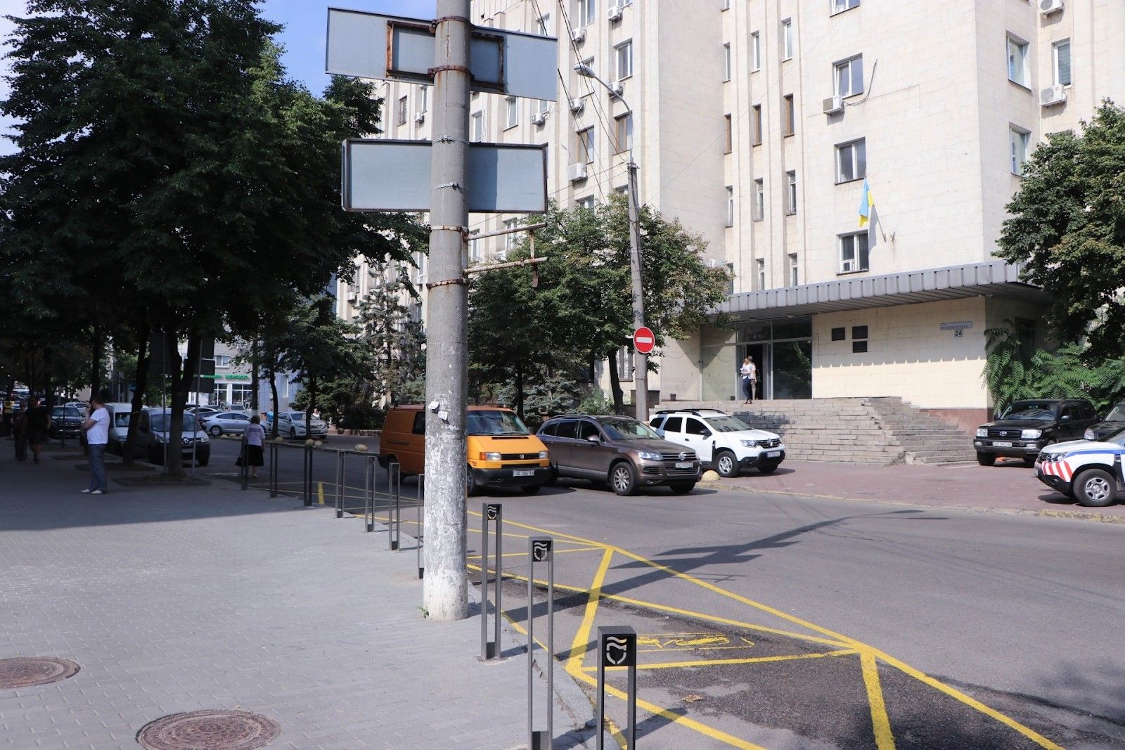 Новые дороги, освещение, разметка и островки безопасности: как в Днепре горсовет следит за безопасностью на дорогах 10