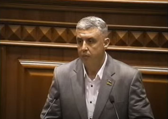 В Кривом Роге экс-секретарь горсовета от Слуг народа сложил мандат: в чем дело 1