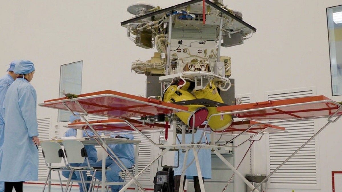 Украина планирует запустить еще шесть своих спутников