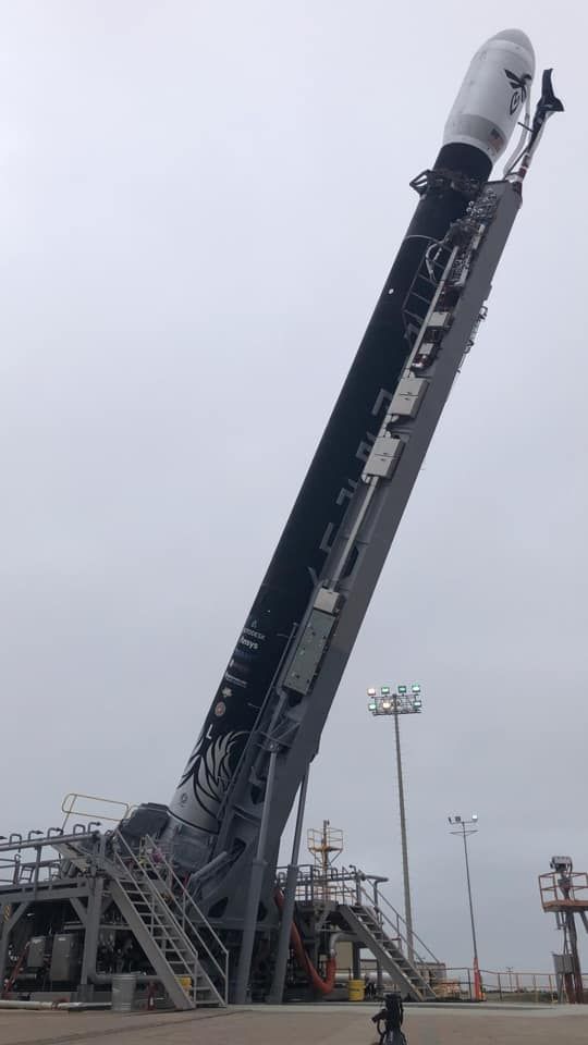 Бизнесмен из Днепра запустил в космос первую украинскую частную ракету 1