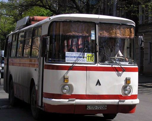 В Каменском на продажу выставили автозавод: сколько за него просят 9