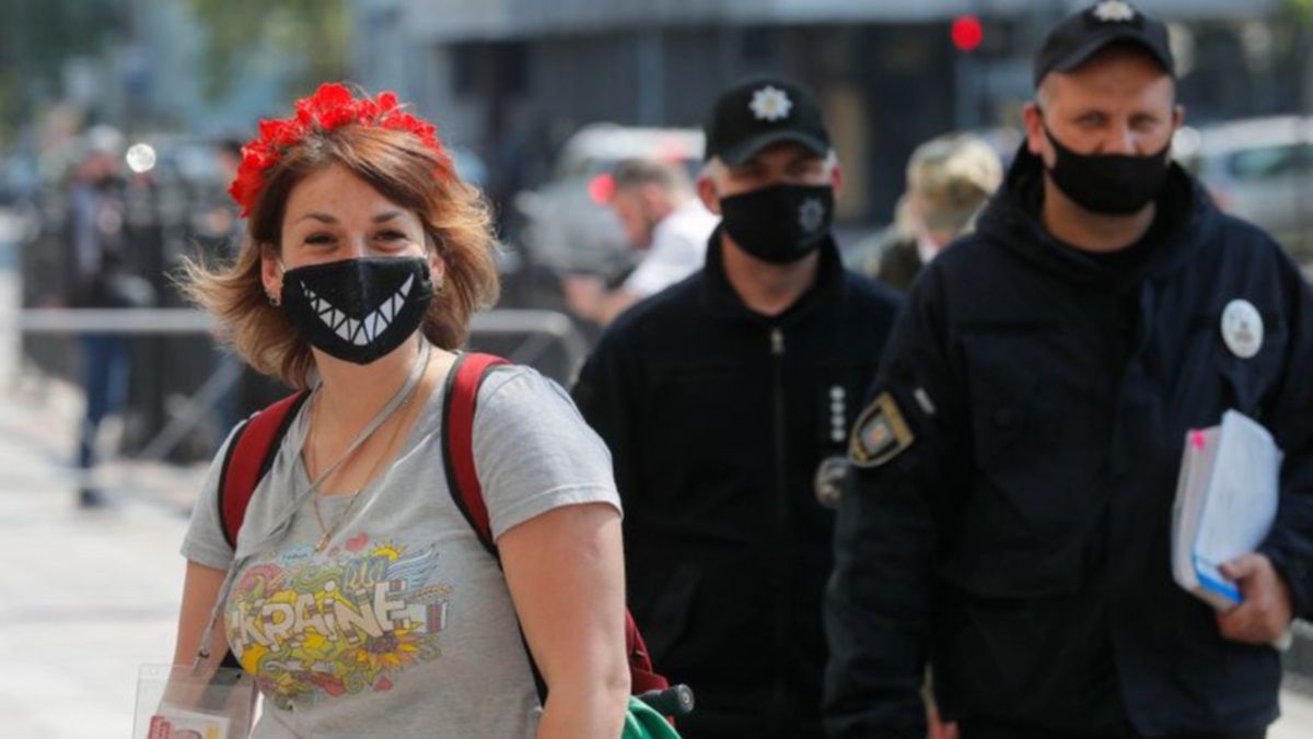 В Украине вступили в силу новые карантинные ограничения: чего ждать