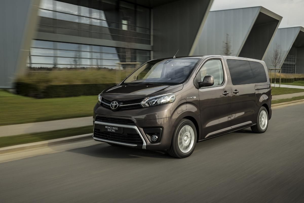 Toyota Proace Verso 2021 года выпуска