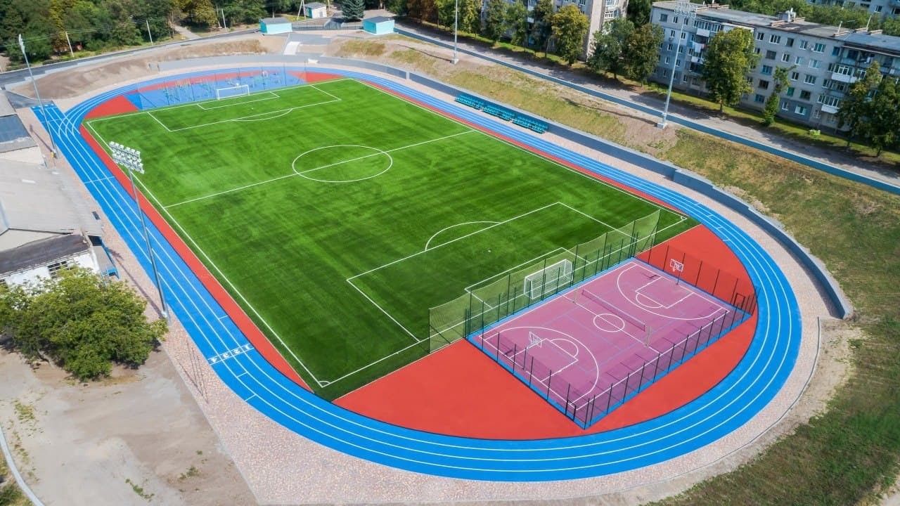 В ДнепрОГА наградили высокими государственными наградами представителей различных профессий 6