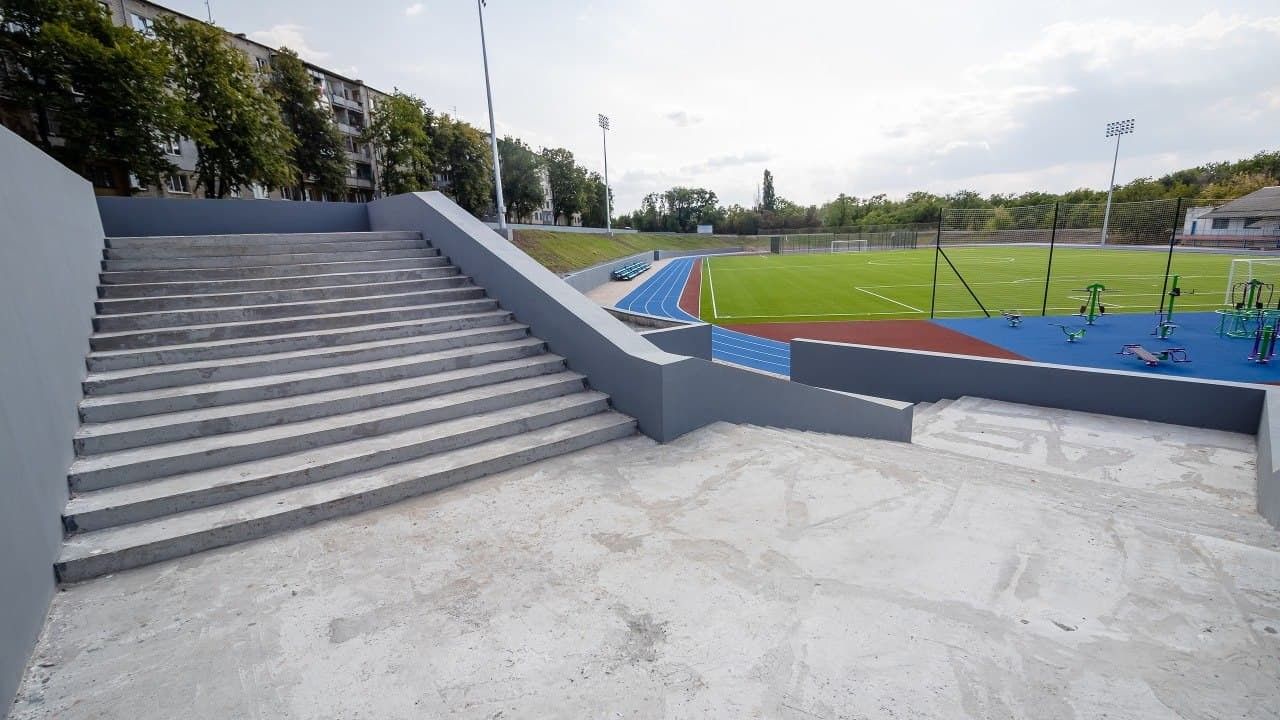 В ДнепрОГА наградили высокими государственными наградами представителей различных профессий 8