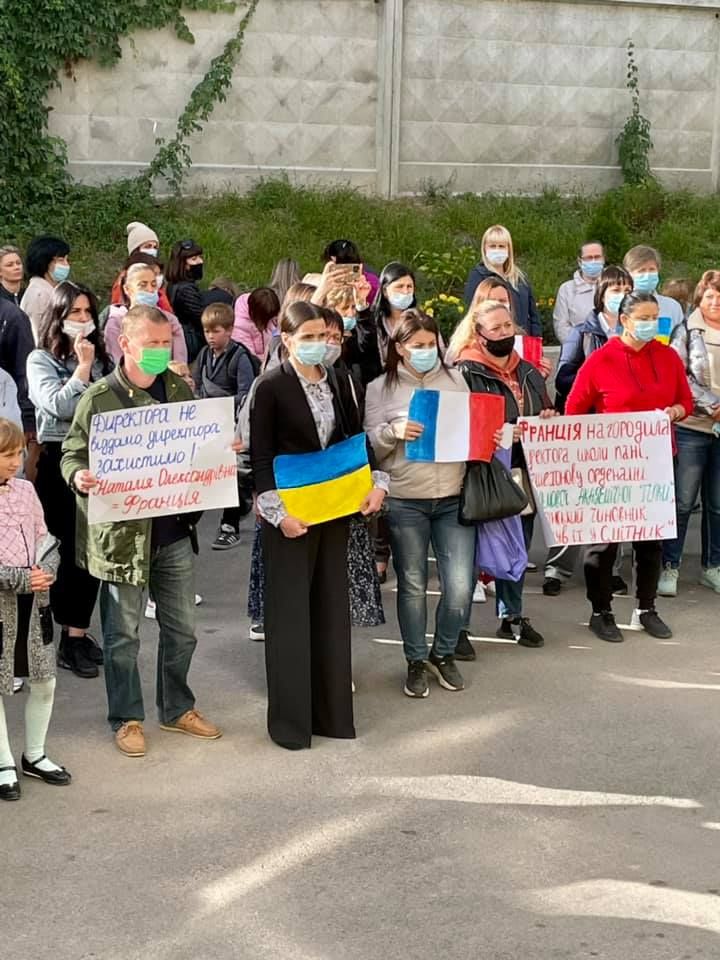 Мэр Днепра Борис Филатов предложил уволиться чиновнице из-за скандала в школе №126: что случилось 1