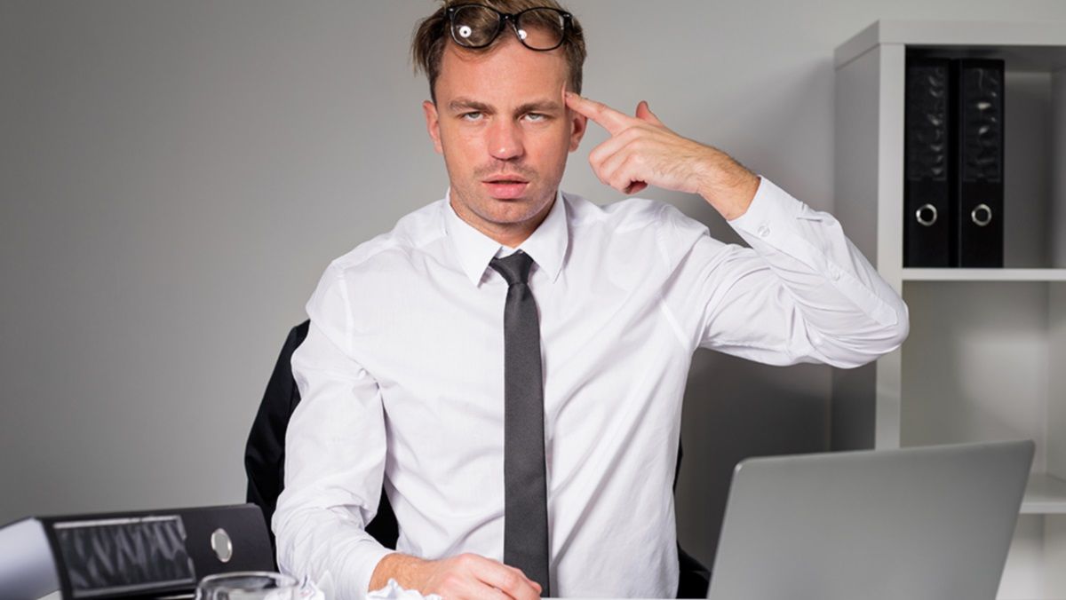 Сколько украинцев хотят поменять работу и почему: результаты опроса