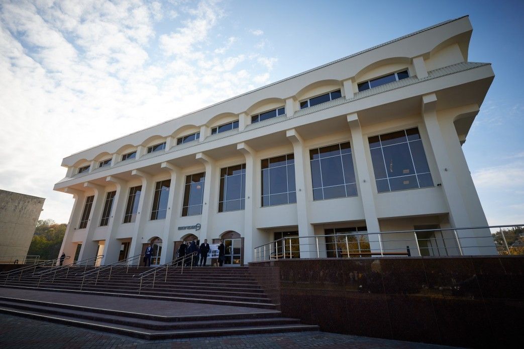 Конец эпохи долгостроев: в рамках программы Президента Владимира Зеленского «Большое строительство» днепровская компания закончила строительство «Шевченко HUB» в Каневе 1