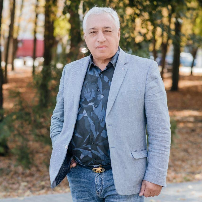 Мэрия Новомосковска слила 1,6 млн за ремонт улицы фирме депутата, подозреваемую в кражах на дорогах 1