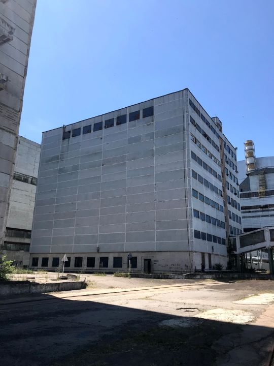 Под бар «100 рентген»: какую недвижимость можно арендовать в Чернобыле за 0 гривен 3