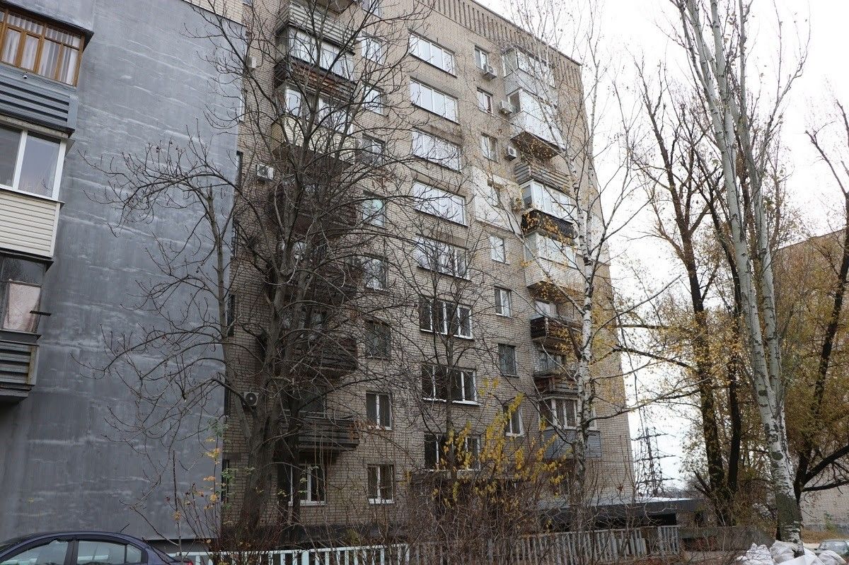 Жильцы получили новенький лифт и утепленные стены