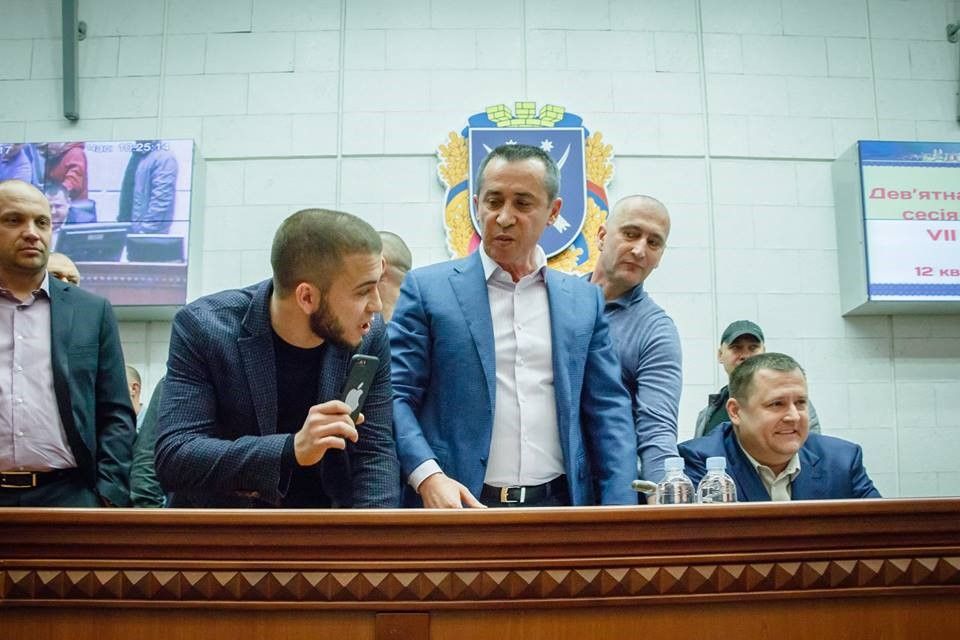 Миллионы, прогулы, поездки в Москву и скандалы: чем еще известен депутат из Днепра Руслан Краснов 5