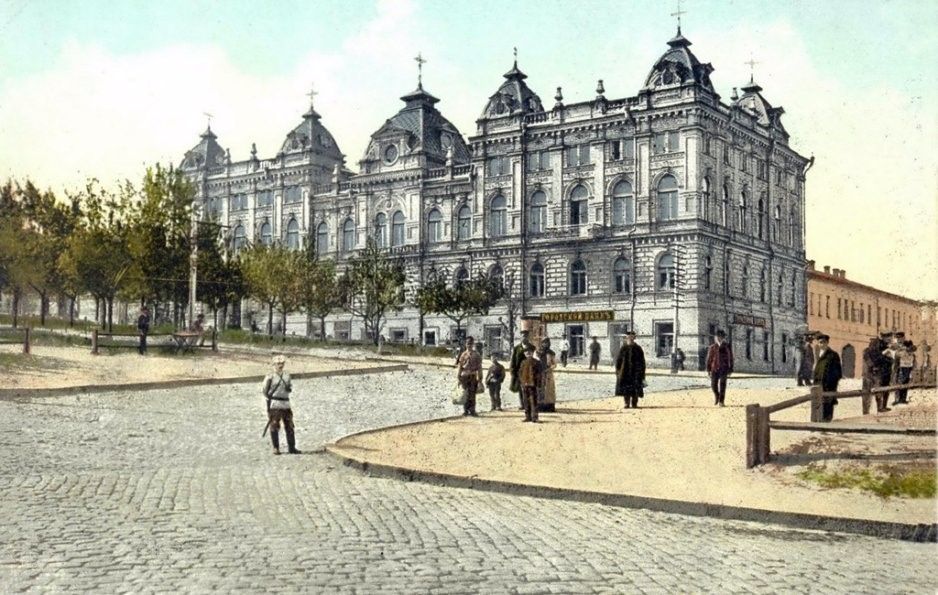 В Днепре отреставрируют колледж культуры за 19,5 млн: чем известно здание 1