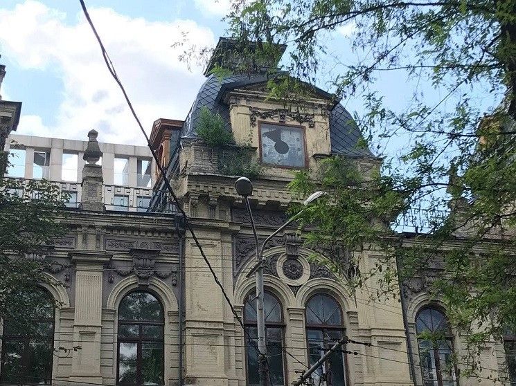 В Днепре отреставрируют колледж культуры за 19,5 млн: чем известно здание 3