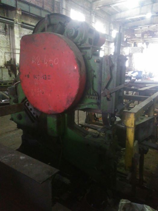 В Днепре выставили на продажу завод строительных кранов: сколько стоит 2