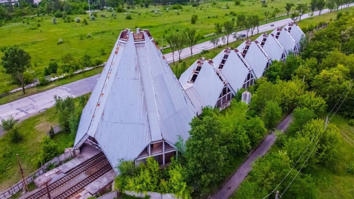 В Кривом Роге на продажу выставили остатки легендарного завода: за сколько отдают