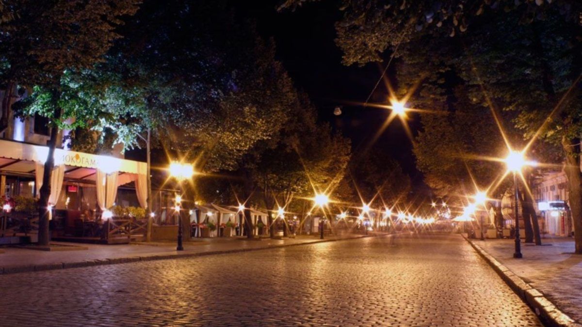 От мэрии - в кошелек нардепу Шипайло: где в центре Одессы отремонтируют освещение за 3,8 миллиона