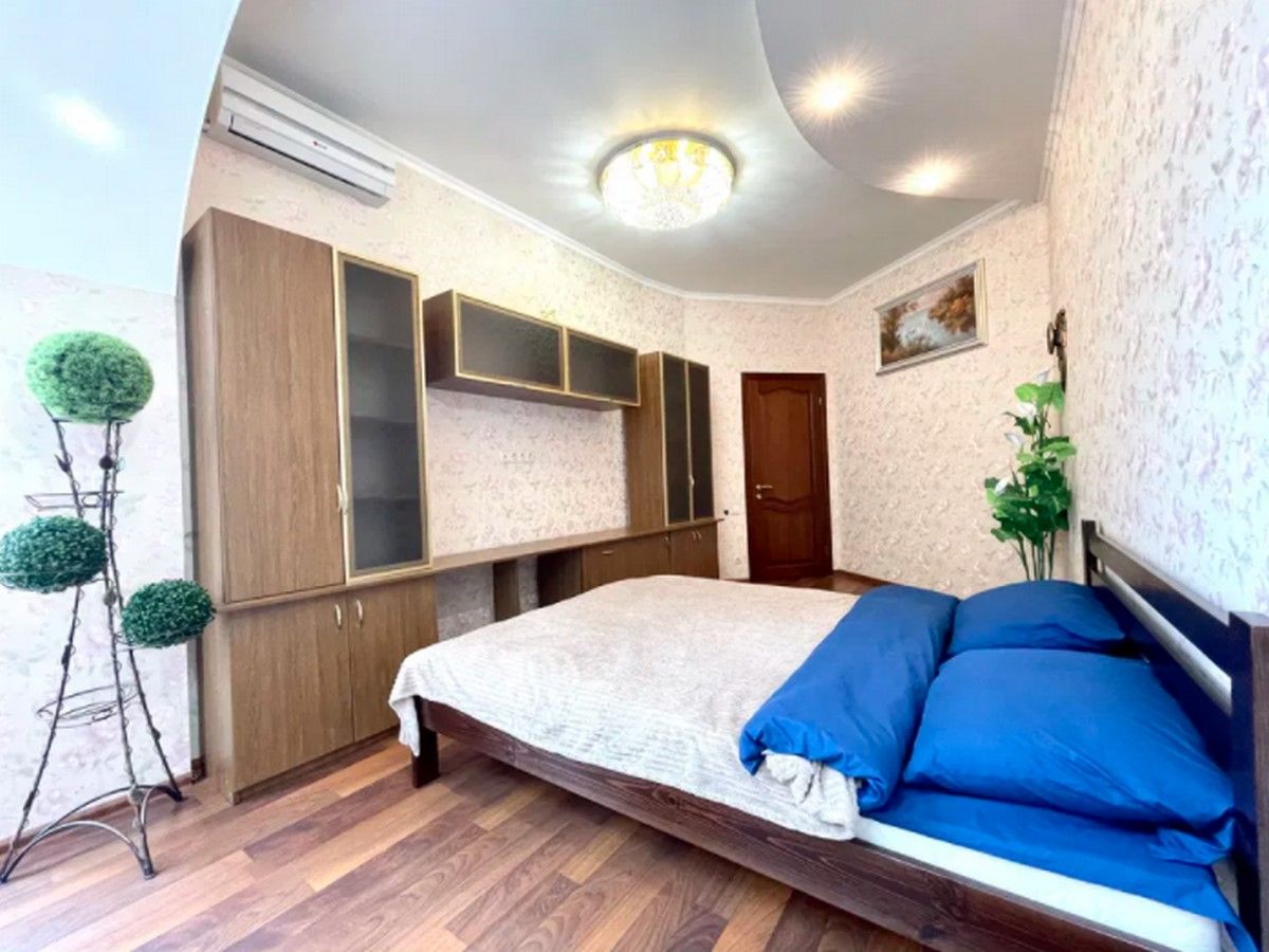 Сколько стоит снять квартиру или дом в Одессе на Новый Год 23