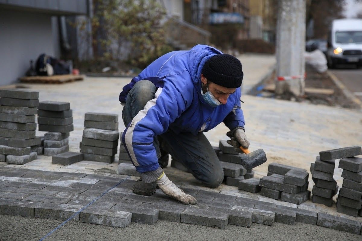 Пониженные бордюры, спецтакси, информационные браслеты и удобный транспорт: как в Днепре заботятся о людях с инвалидностью 2