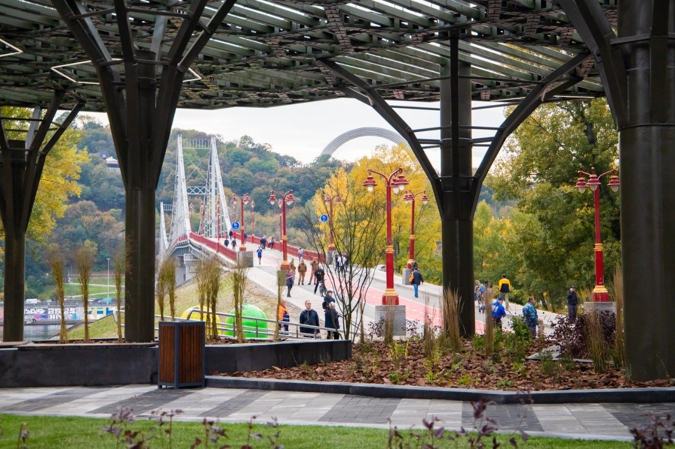 Навес-пергола на Трухановом острове