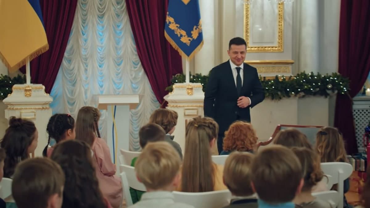 Экономический паспорт от Зеленского: сколько получат наши дети и на что потратят