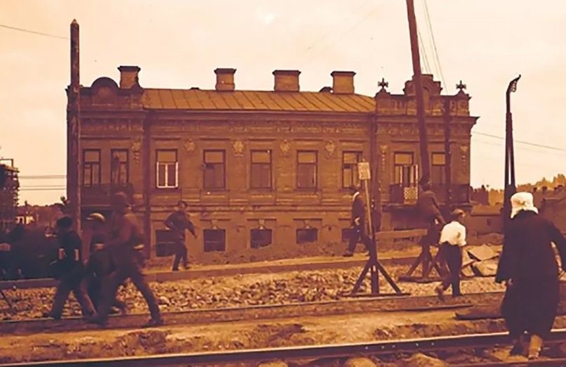 Как выглядел Доходный дом Уткина в 1930-х годах. Фото: pastvu.com