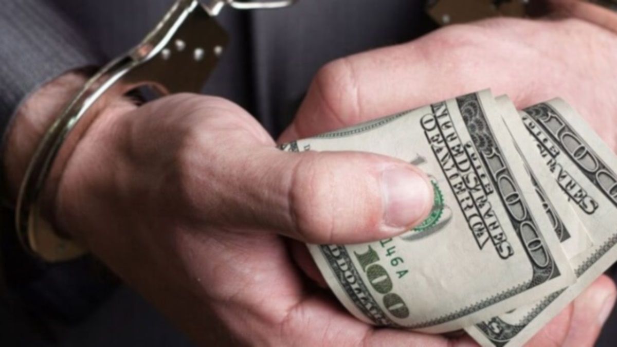 Как бизнес в Украине уклоняется от уплаты налогов: топ схем