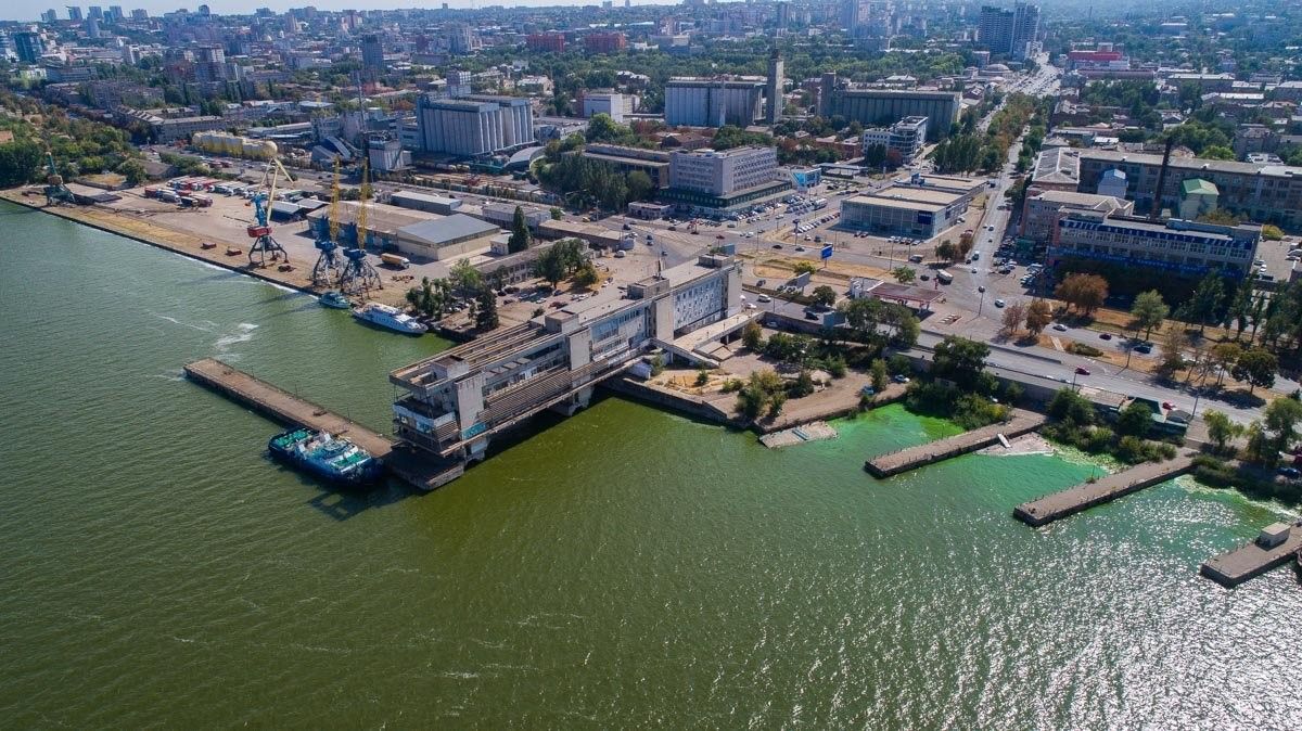 Здание речпорта уникальное