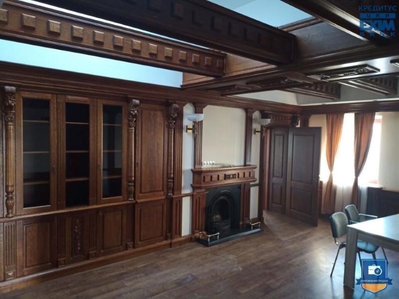 В центре Киева продают историческое здание под офисы: сколько стоит 2