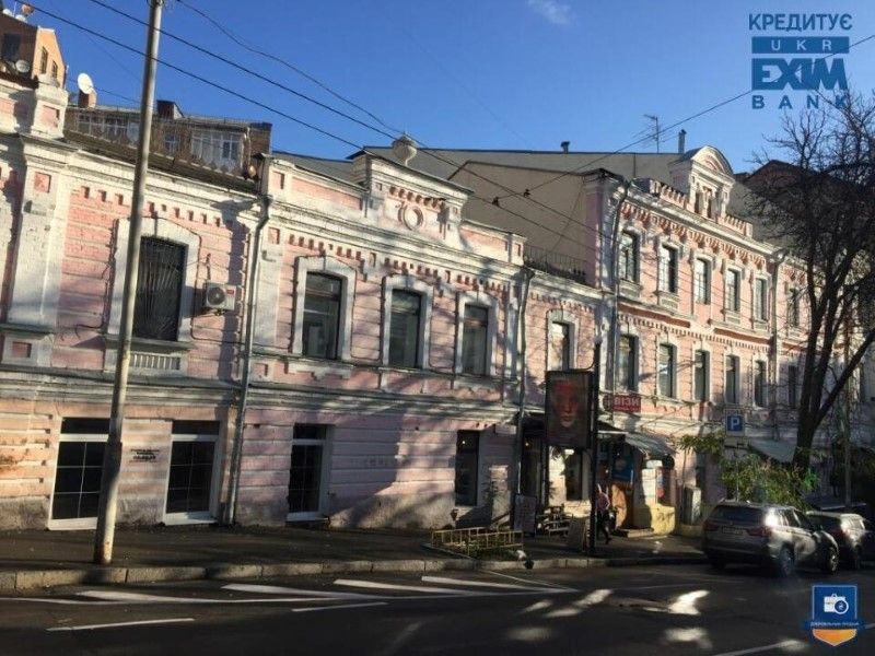 В центре Киева продают здание 19 века под офисы и магазины: сколько стоит 1