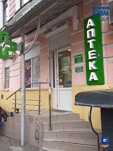 В центре Киева продают здание 19 века под офисы и магазины: сколько стоит 2