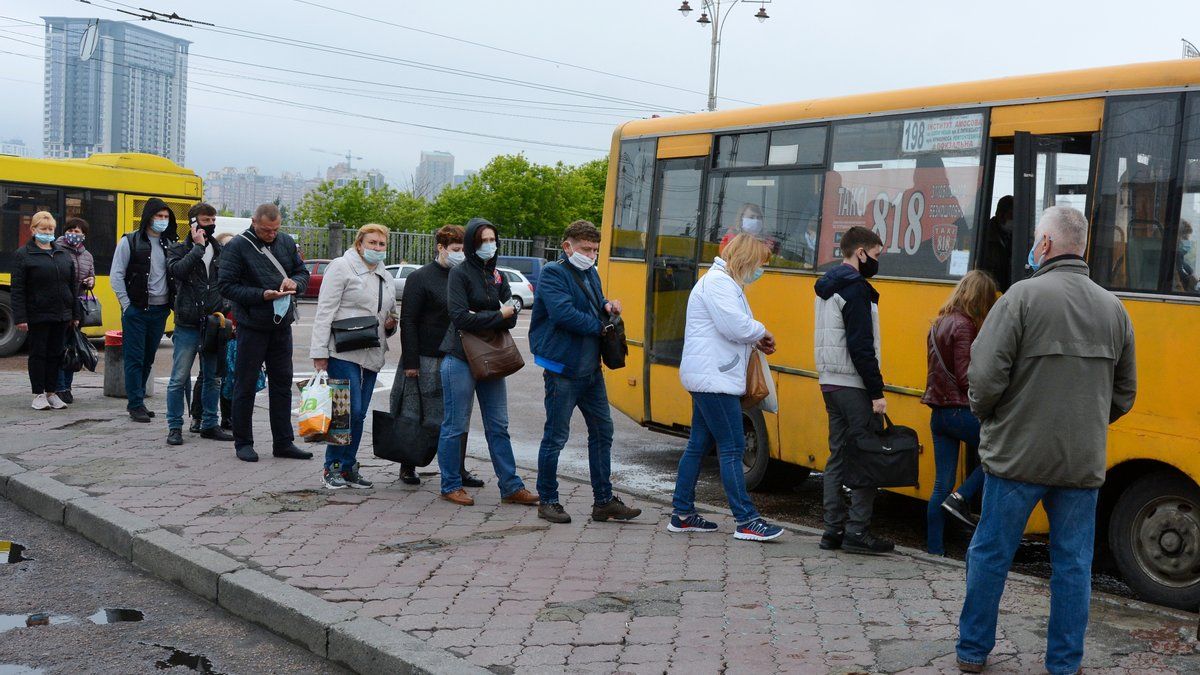 Кто в Украине имеет право на бесплатный проезд и что делать, если в нем отказали: ответ юриста