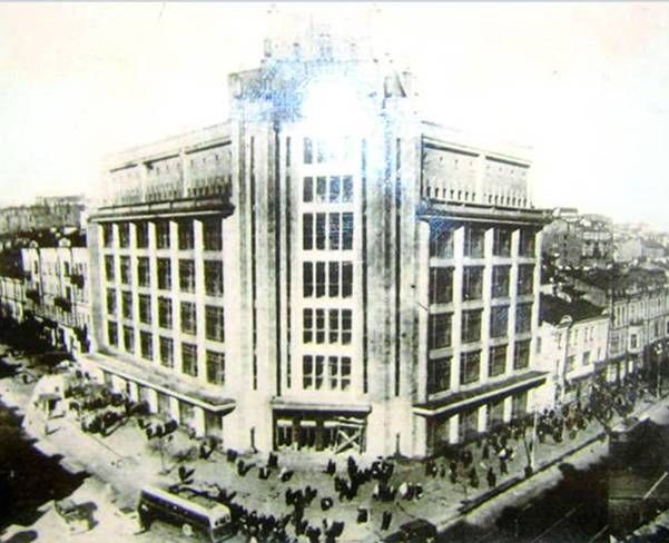 Одно из первых фото ЦУМА. Снимок со странице сайта ЦУМа