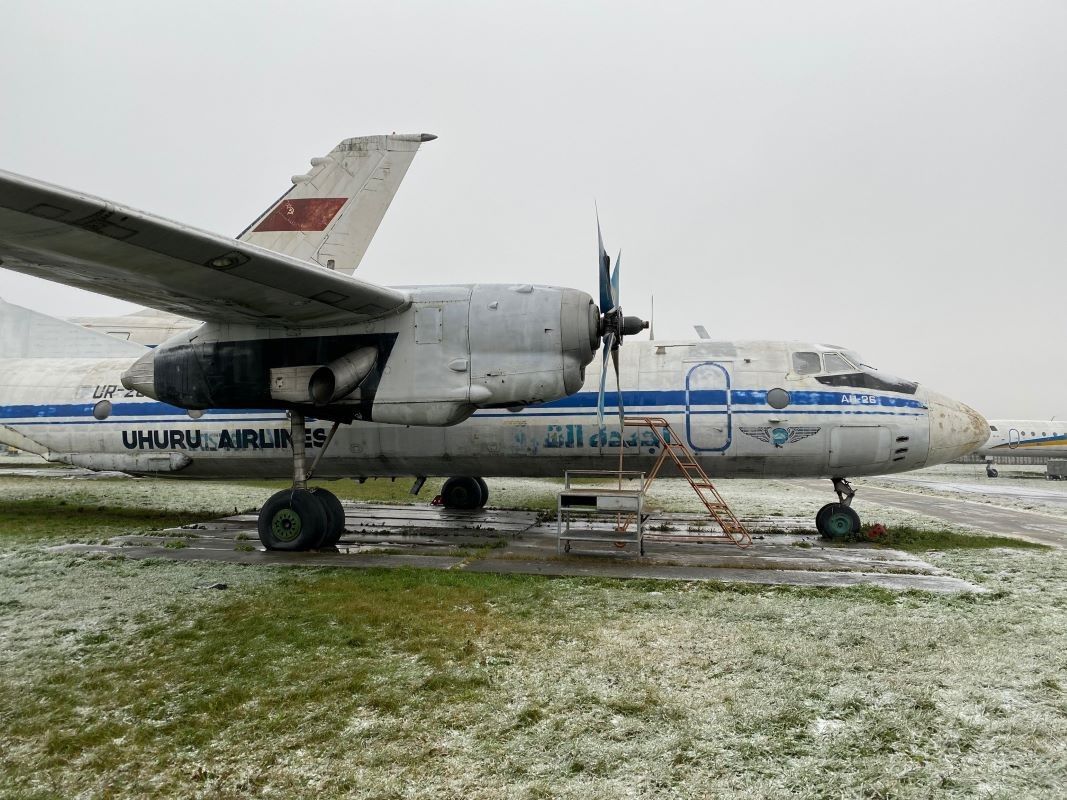 По цене иномарки: за сколько в Киеве продают 2 самолета 3