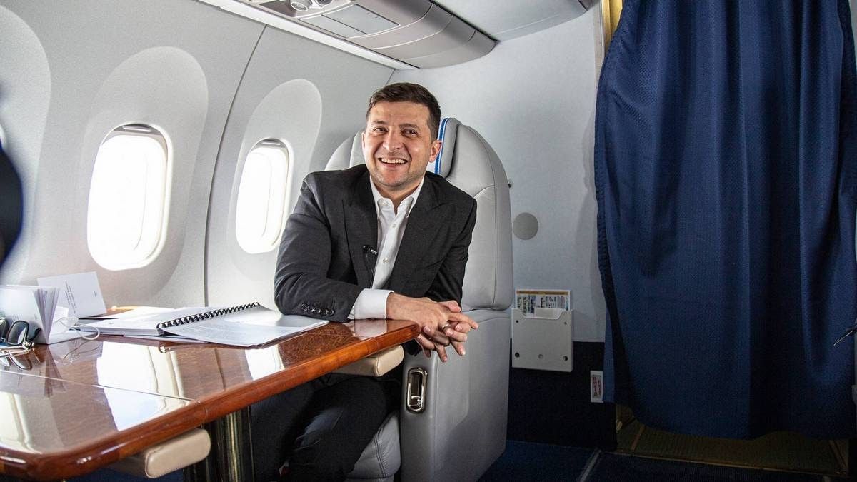 Кабмин решил, сколько потратят на полеты Зеленского в 2022 году