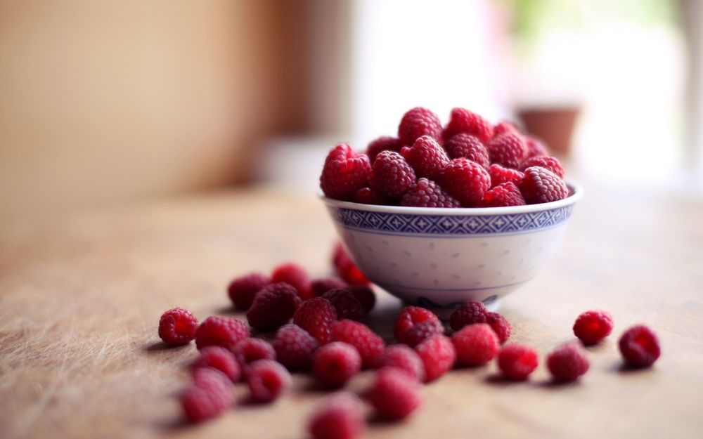 Малина по 700, рыба по 650: какие продукты закупают в столовую Верховной Рады 1