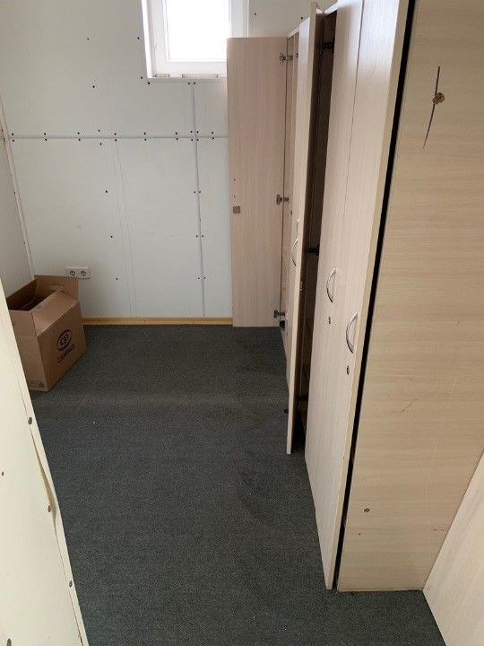 В Киеве выставили на продажу плавучий ресторан: сколько стоит 2