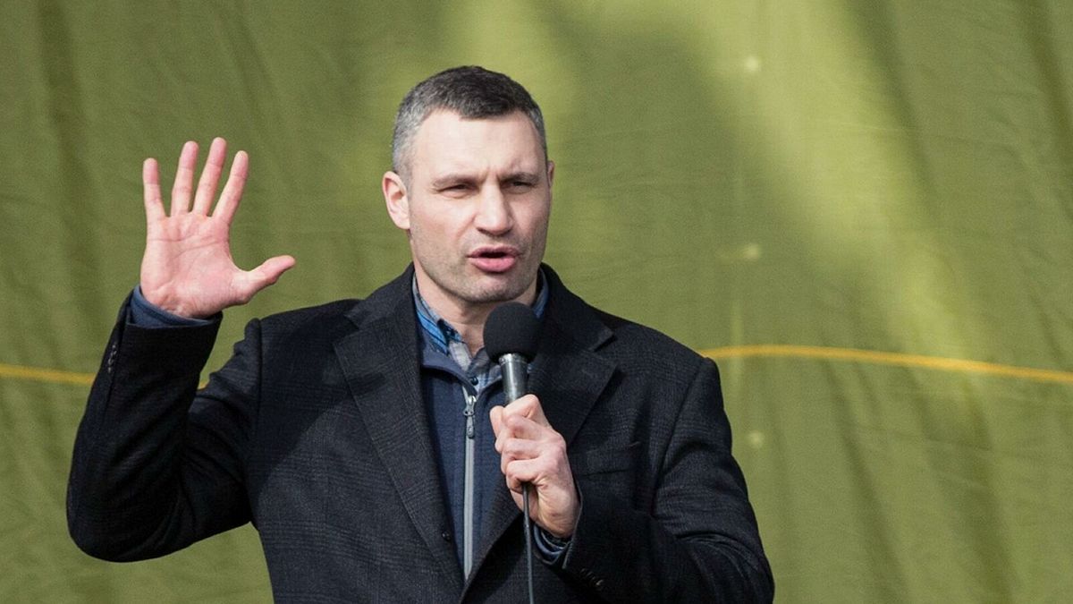 Мэр Киева рассказал о контроле над мостами, метках диверсантов и работе Банка крови