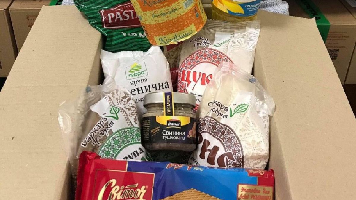Кабмин собирает 1 миллион продуктовых наборов для пострадавших районов: как помочь