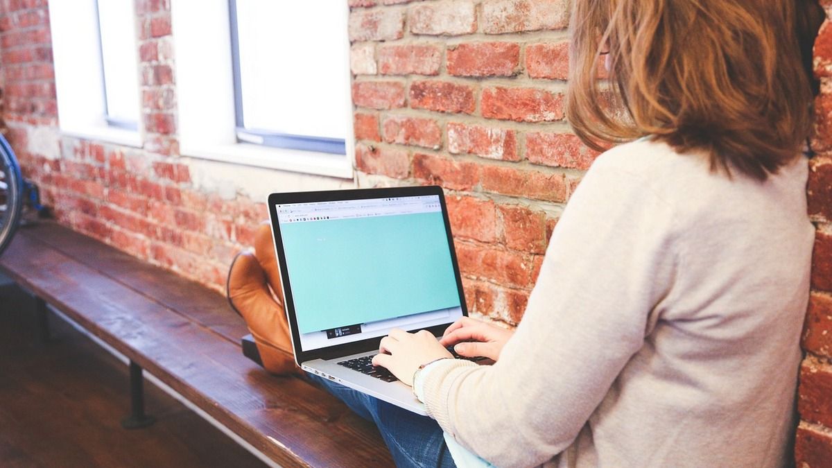 Какие операторы дают украинцам бесплатные звонки и интернет